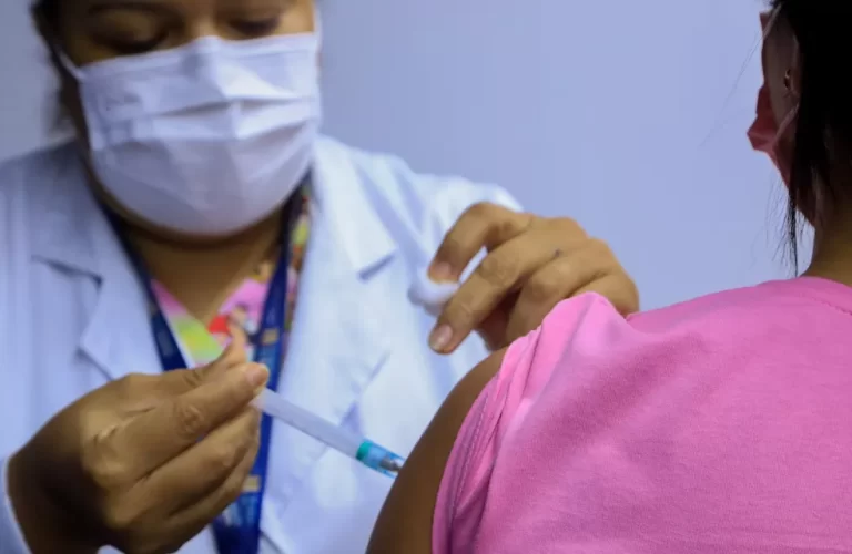 Aplicação de vacinas em Belém