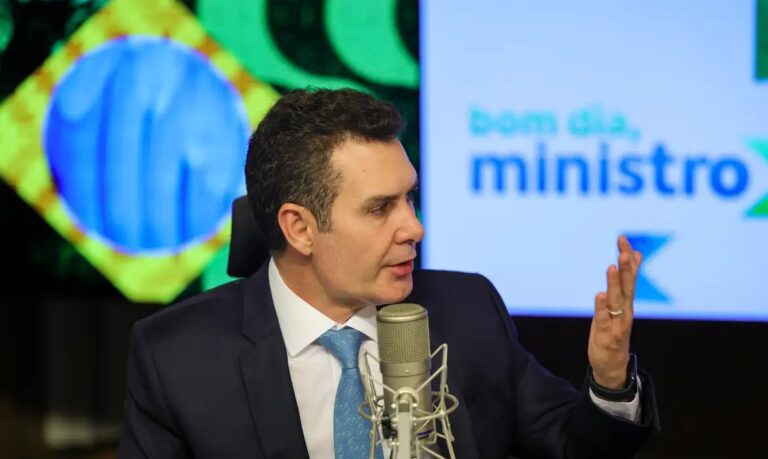 Ministro das Cidades Jader Filho